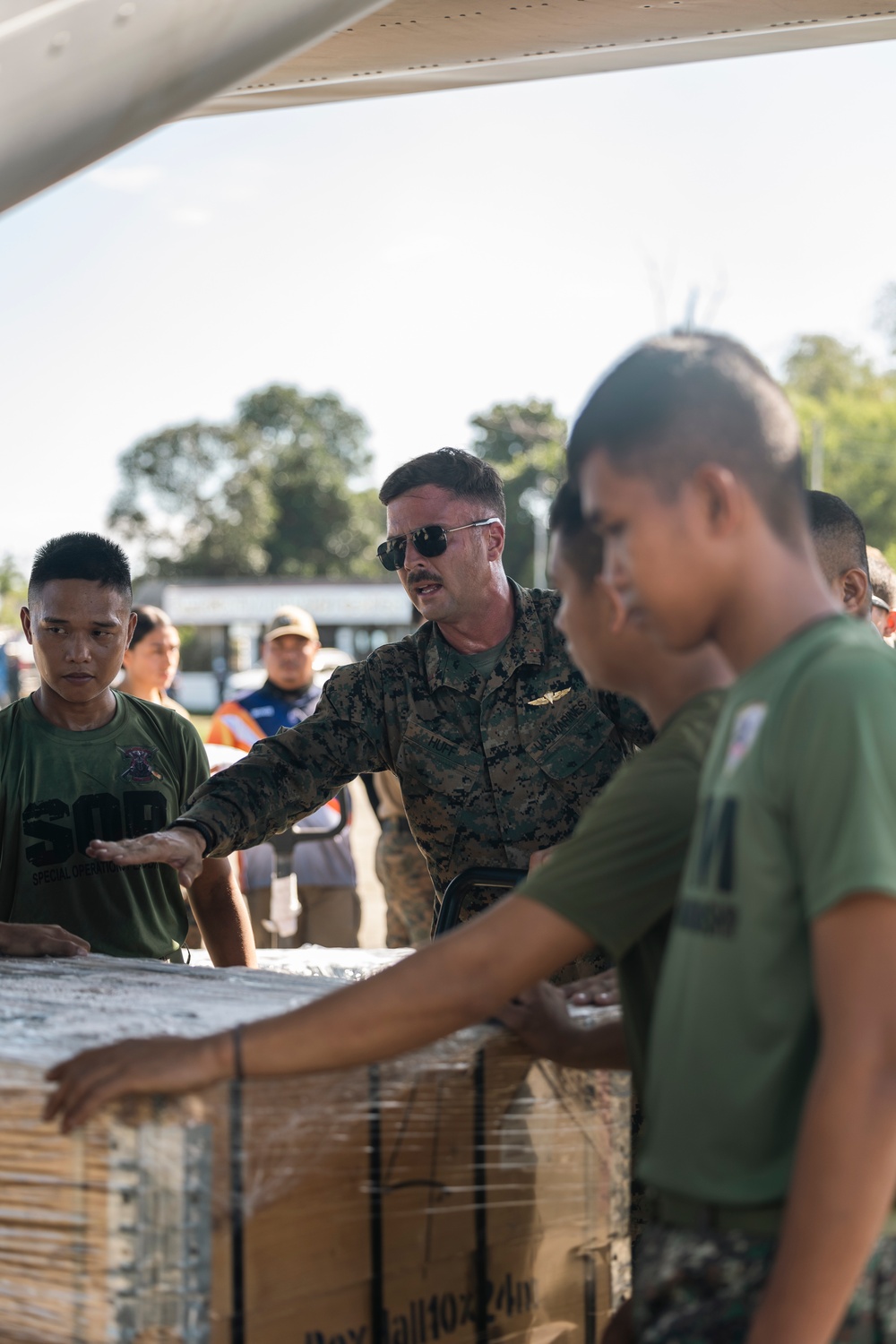 MRF-SEA Marines load MV-22 Osprey’s in Laoag to Support Relief Efforts Alongside Philippine Allies