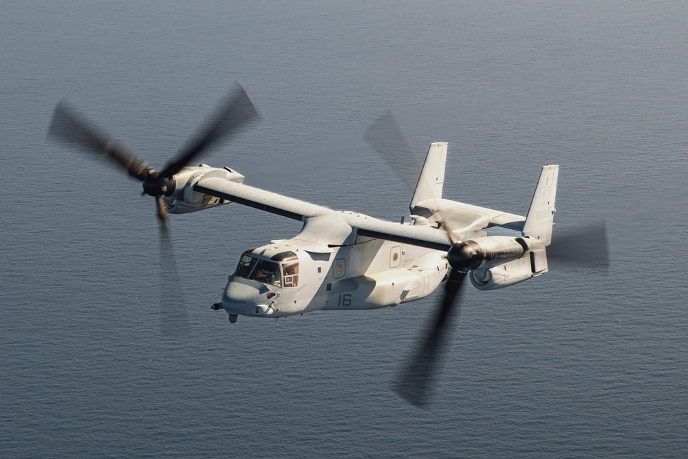 15th MEU MV-22B Ospreys Transport Relief Supplies Following Typhoon in Philippines