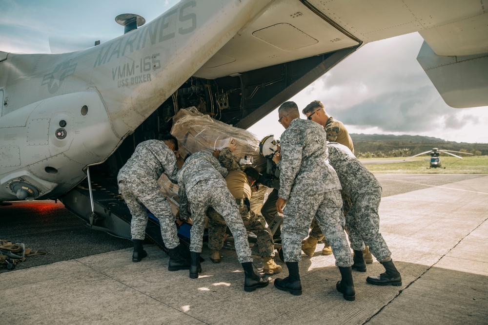 15th MEU MV-22B Ospreys Deliver Foreign Disaster Relief Supplies to Batan Island