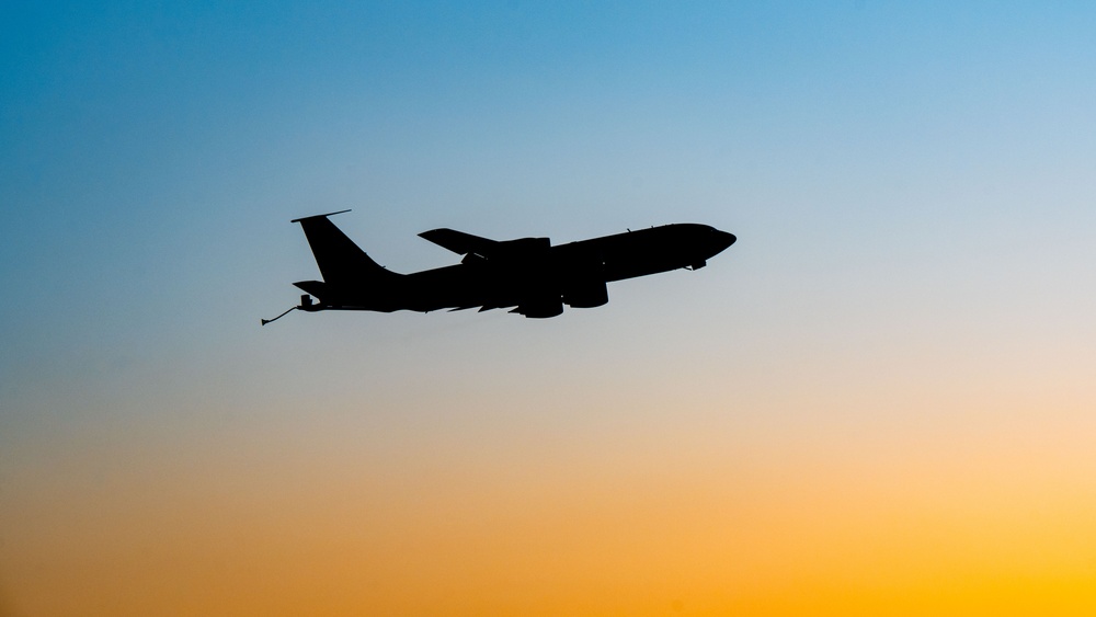 KC-135 sunset operations