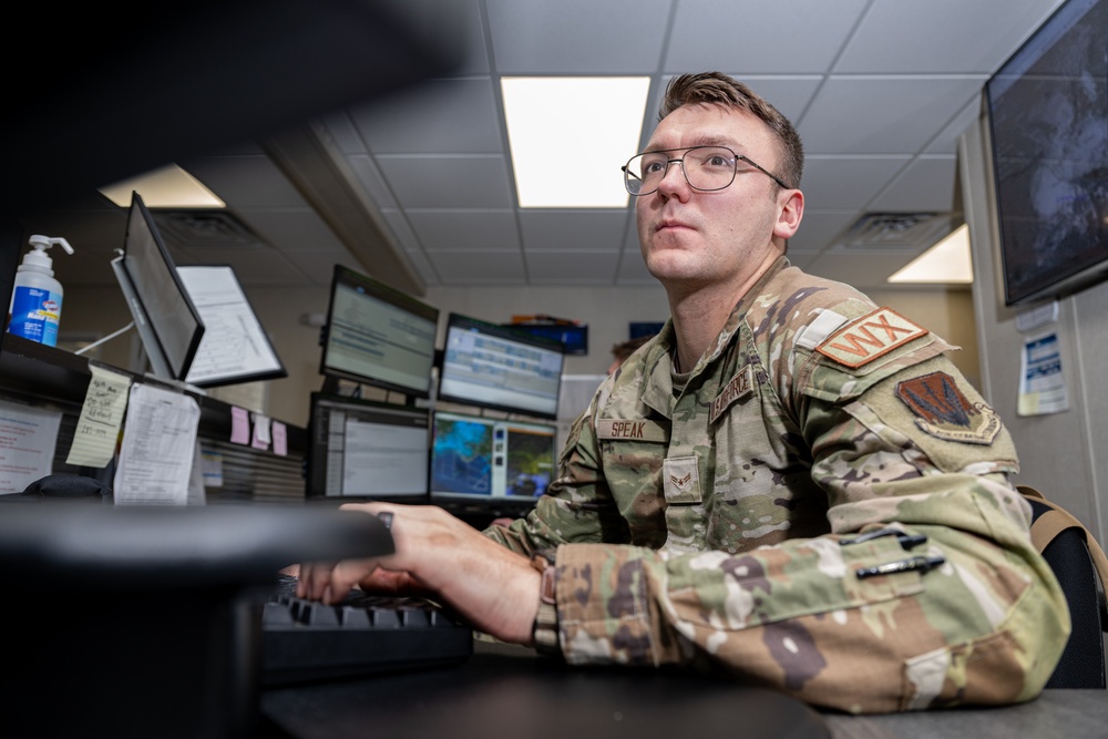 325th OSS weather flight protects Team Tyndall during hurricane season