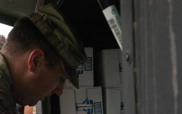 North Carolina National Guardsmen deliver meals to Asheville community