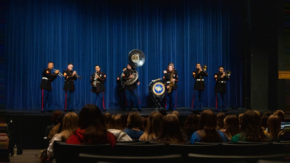 Marine Forces Reserve Band Tours Wisconsin!