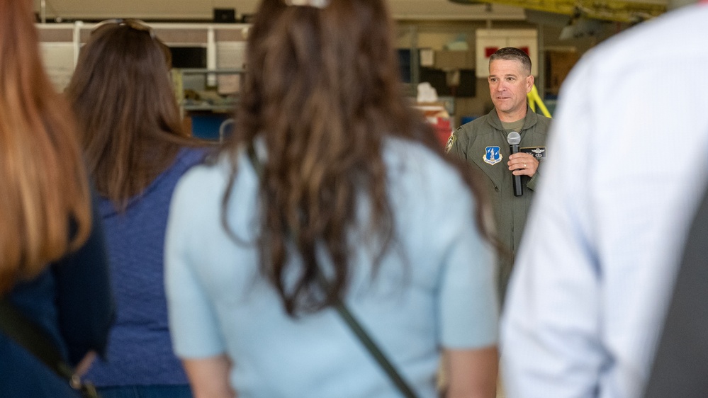 Airport executives tour Idaho Air National Guard