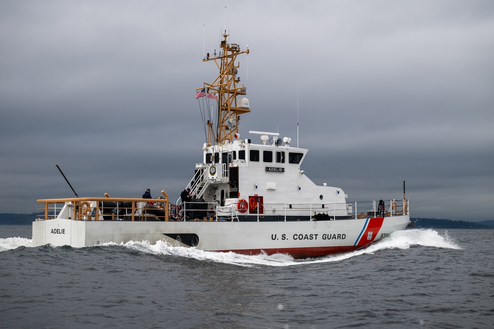 Coast Guard Cutter Adelie escorts Uruguay Naval Ship ROU Oyarvide through Puget Sound