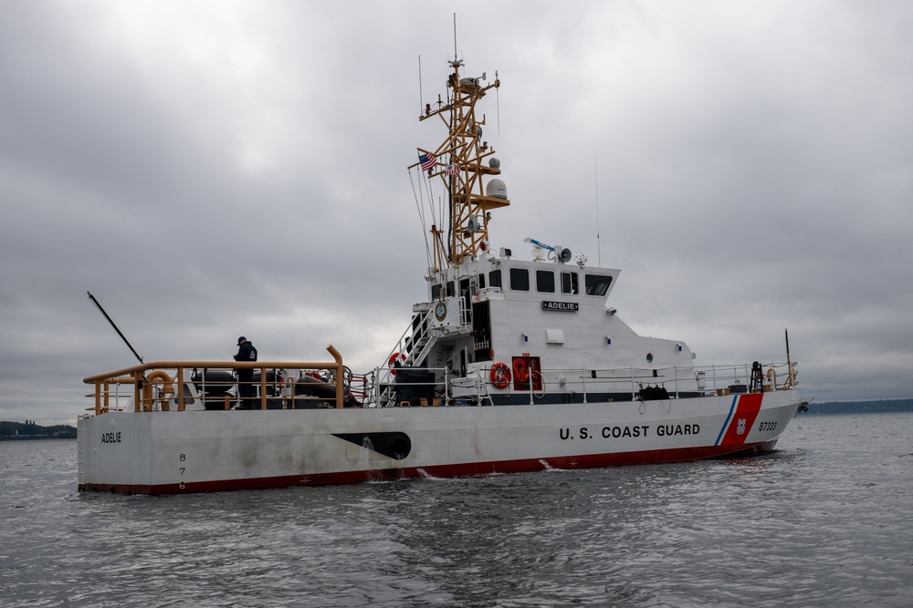 Coast Guard Cutter Adelie escorts Uruguay Naval Ship ROU Oyarvide through Puget Sound