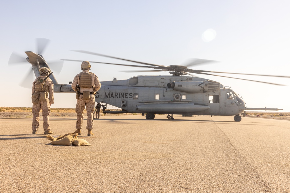 Brig Gen. Hennigan Visits Marines with 8th Engineer Support Battalion during Weapons and Tactics Instructor course 1-25