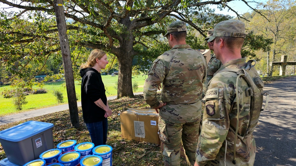 Screaming Eagles Soldiers assist local church