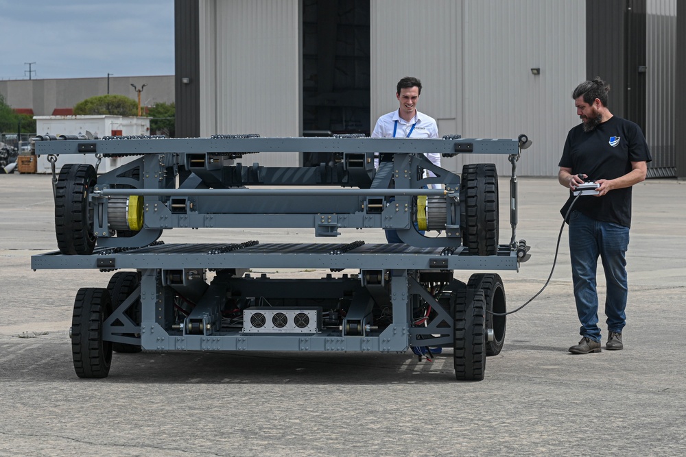 19 OG, HERKWERX Innovation Lab witness loader project in action