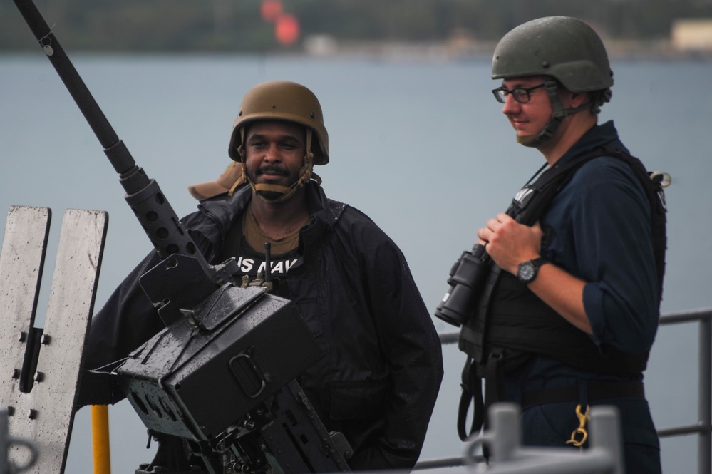 USS Frank Cable (AS40) Departs Apra Harbor, Guam