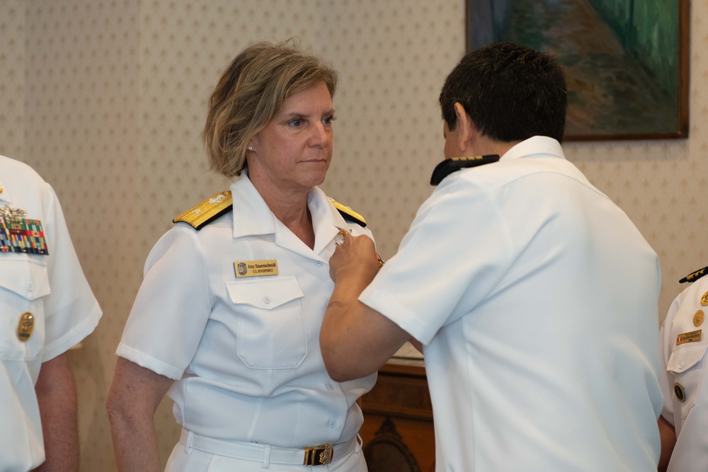 U.S. Navy Leaders Receive Peruvian Medal of Honor