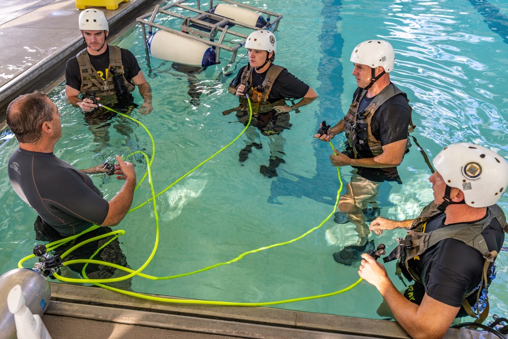 Eagle Assault conducts Shallow Water Egress Training