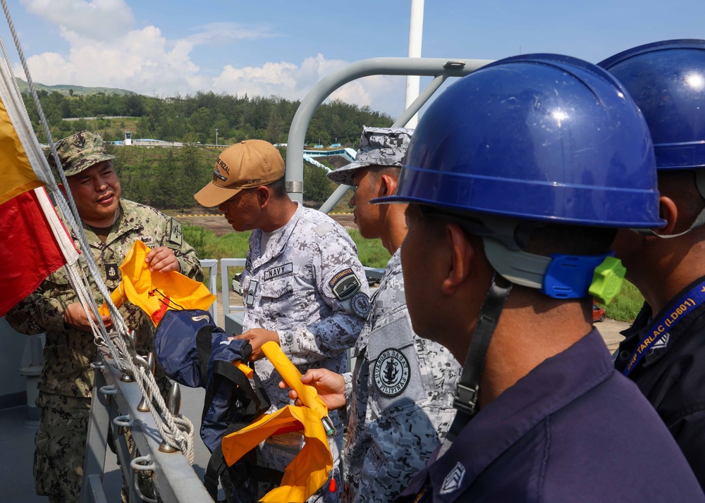 Sama Sama 2024 Underway replenishment training