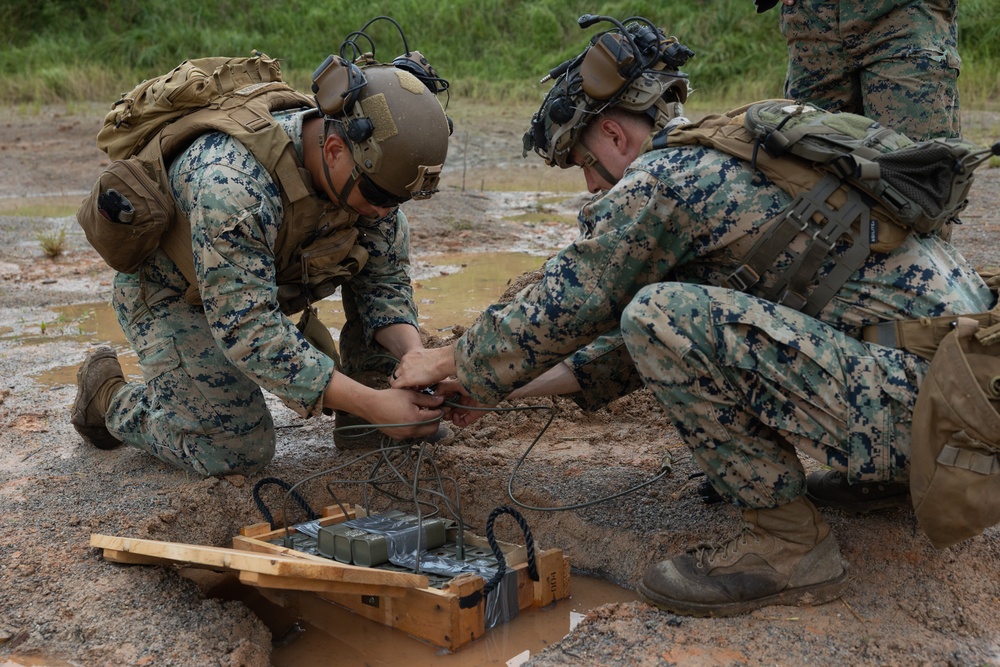 31st MEU conducts demolition range