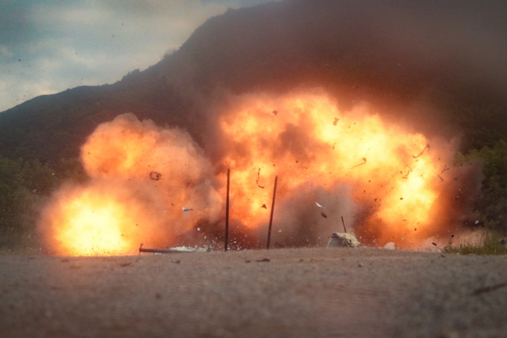 31st MEU conducts demolition range