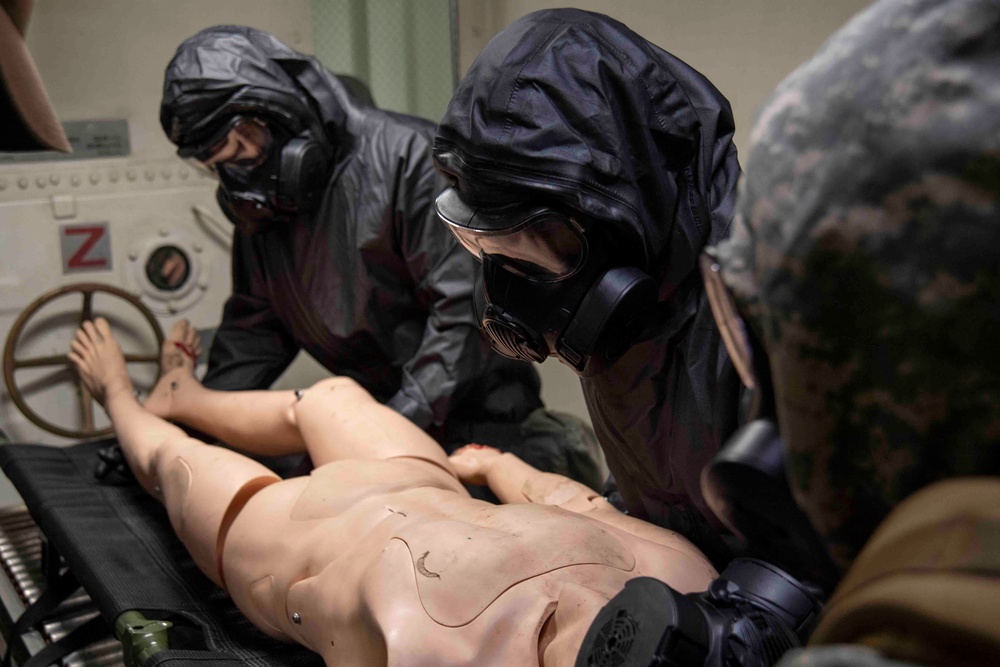 15th MEU Marines participate in a CBRN drill
