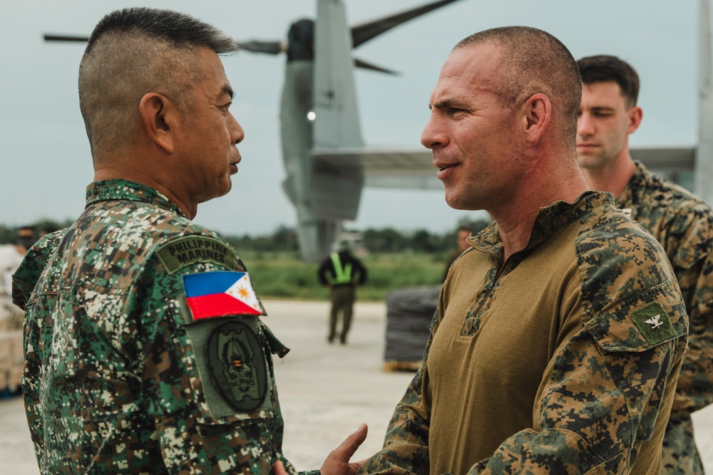 Philippine, US Marines Continue Typhoon Relief Efforts at Laoag International Airport