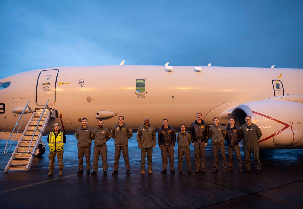 CJCS Participates in P-8 ASW Simulation