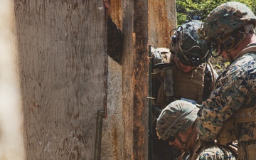 3d LCT combat engineers conduct a demolitions range on MCBH