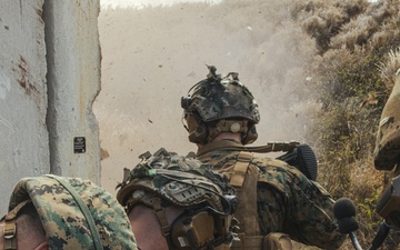 3d LCT combat engineers conduct a demolitions range on MCBH