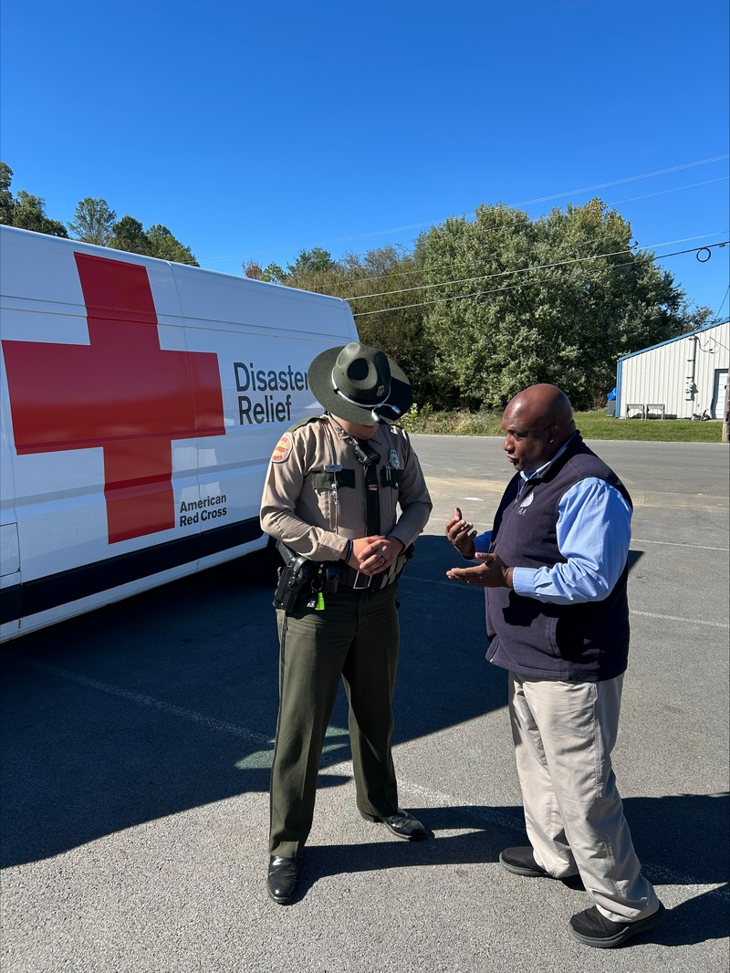 FEMA Deputy Administrator Visits Tennessee Multi-Agency Disaster Relief Center