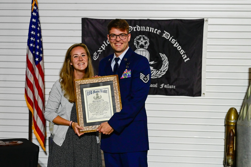 19th CES EOD technician earns 'Master Badge'