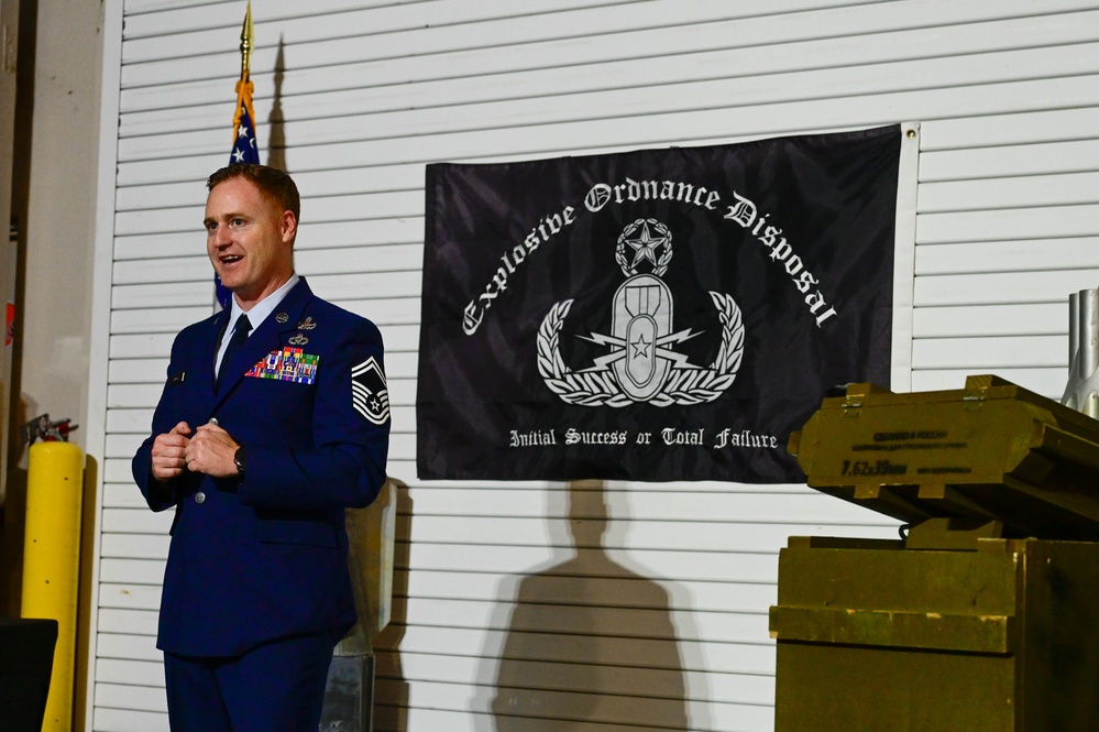 19th CES EOD technician earns 'Master Badge'
