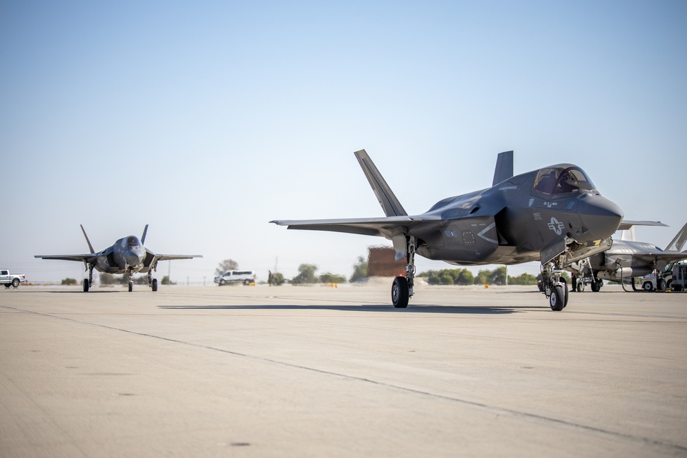 WTI 1-25 F-35 Sweep