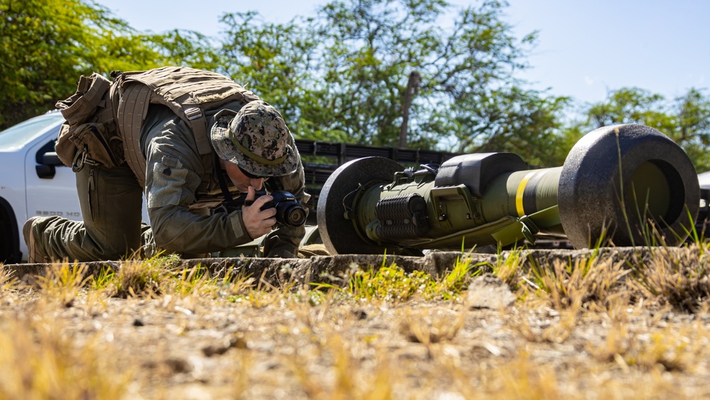 MWSS-174 and 3rd LLB EOD Marines execute Explosive Ordnance Exploitation Training