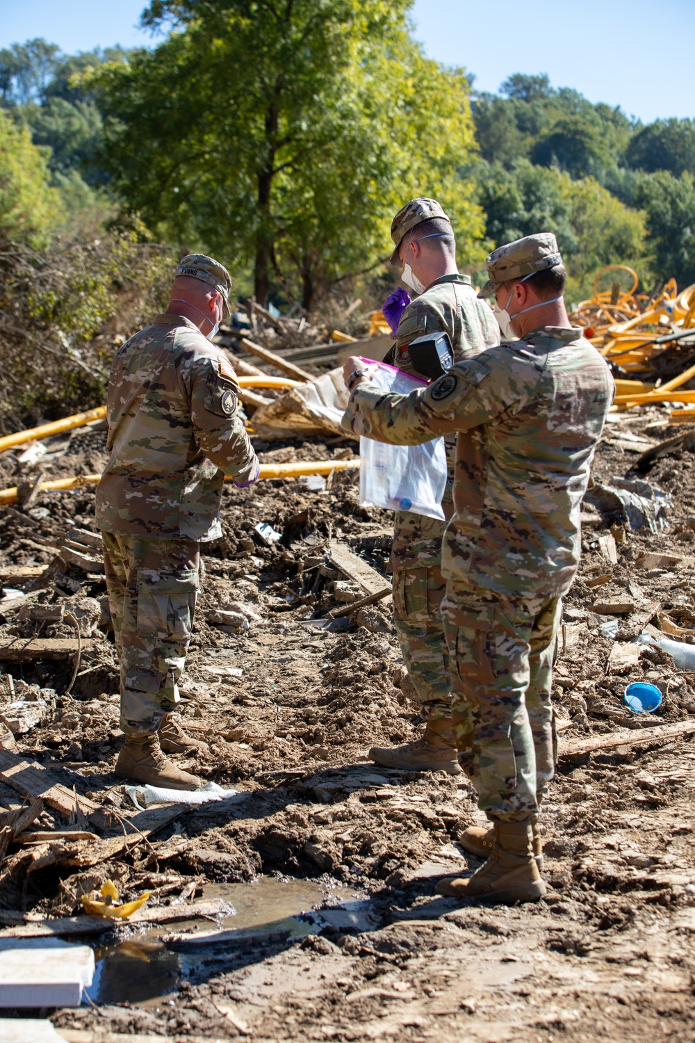 Tennessee Guardsmen gather soil samples after Hurricane Helene