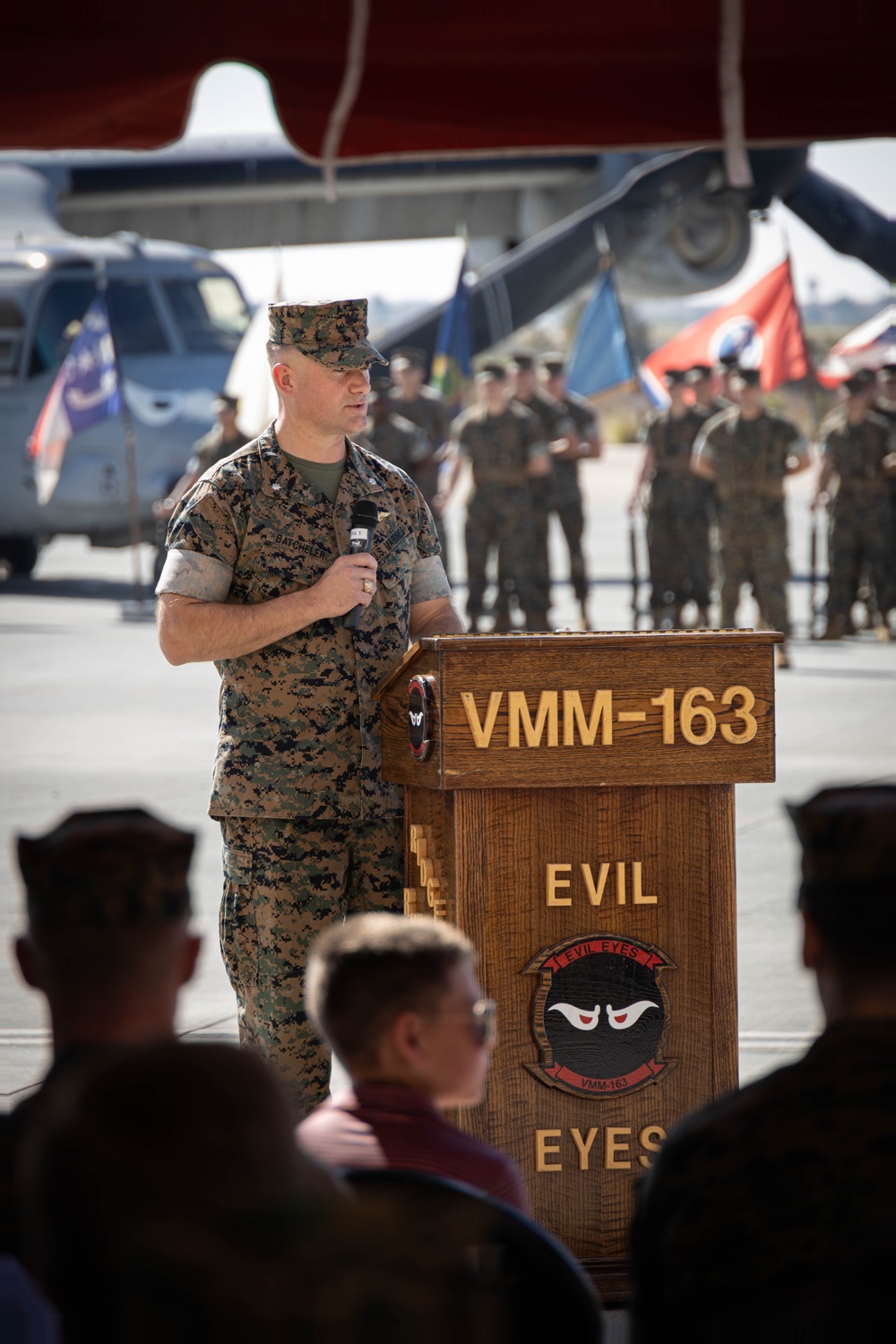 VMM-163 Change of Command