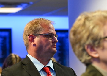 Sacramento District team member receives the Secretary of the Army Award for Valor