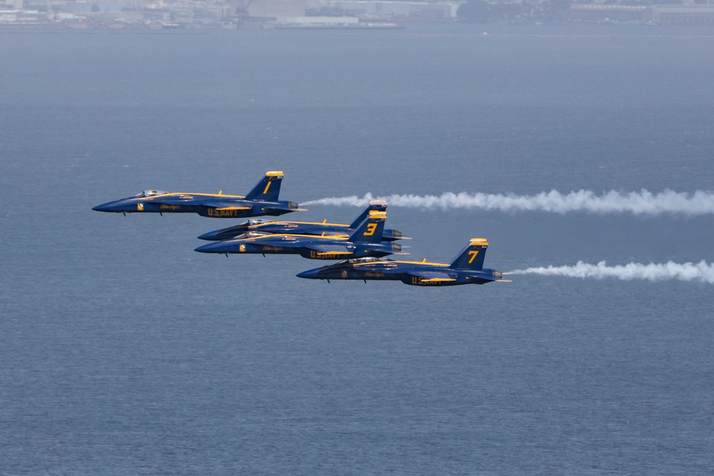 San Francisco Fleet Week 2024: Blue Angels over San Francisco