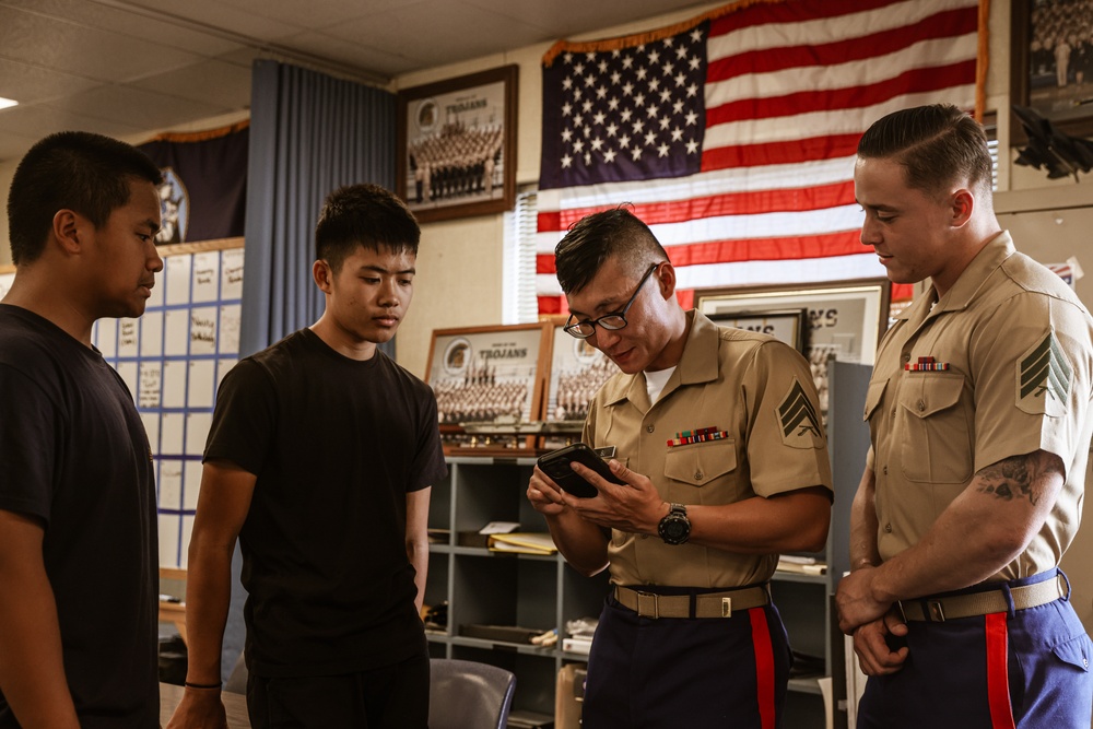 15th MEU Supports Recruiting Mission at Milpitas High School during San Francisco Fleet Week 2024