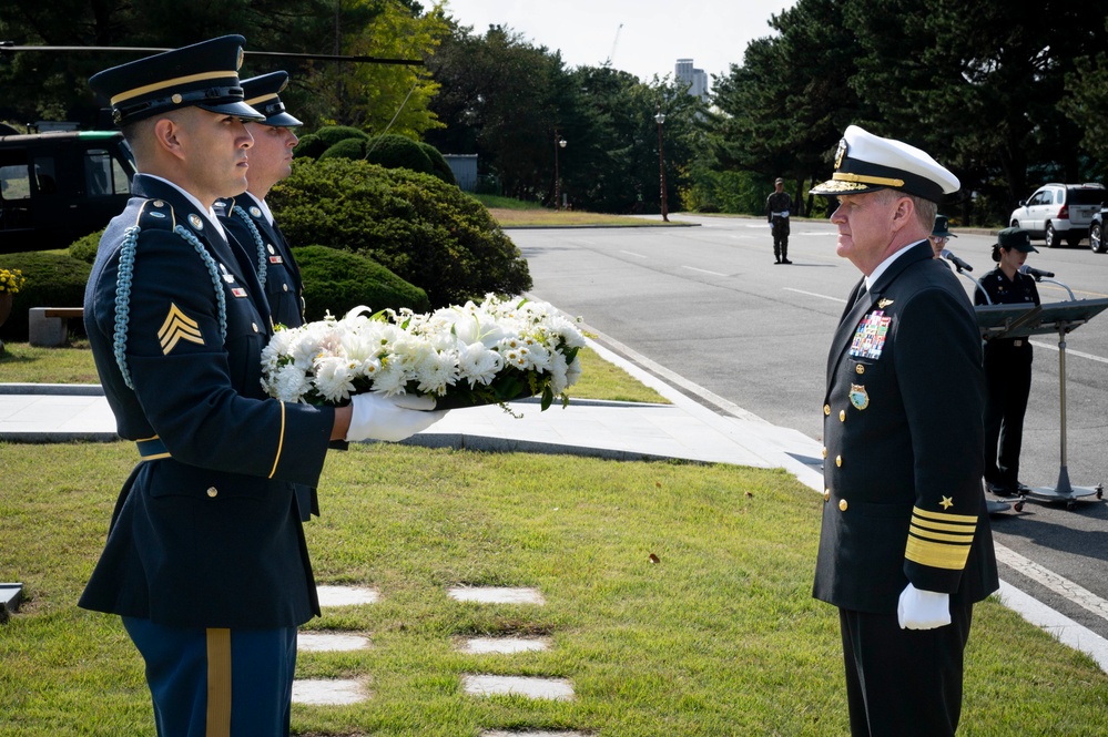 CDRUSINDOPACOM visits Korea Military Academy