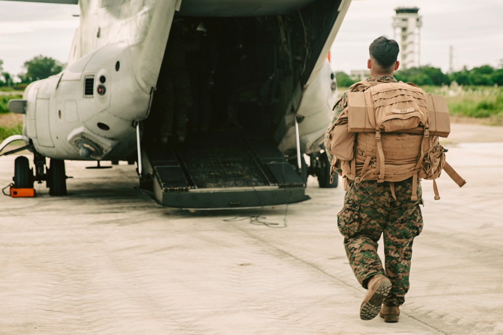 Philippine, US Marines Complete Typhoon Relief Shipments from Laoag Airport