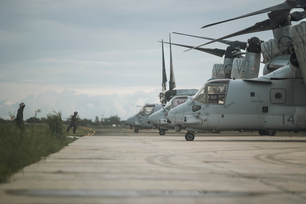 U.S., Philippine Marines Finish loading MV-22 Ospreys in Laoag to Support Relief Efforts Alongside Philippine Allies