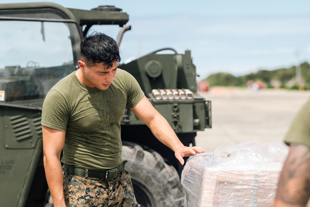 U.S., Philippine Marines Finish loading MV-22 Ospreys in Laoag to Support Relief Efforts Alongside Philippine Allies