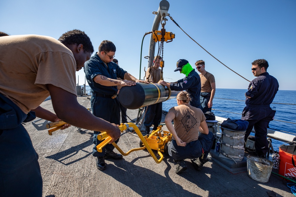 Mark 32 Maintenance aboard the USS Cole