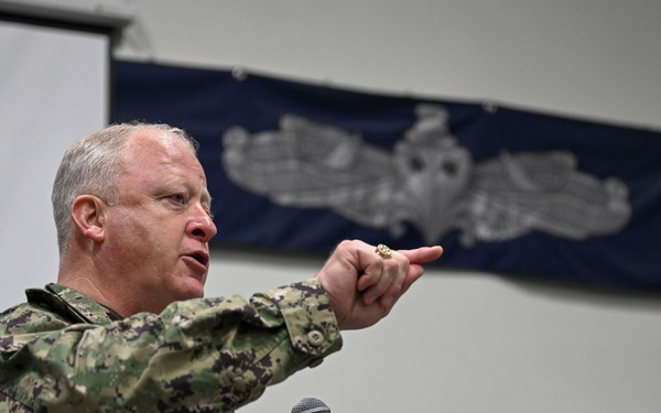 MCPON Visits NNPTC