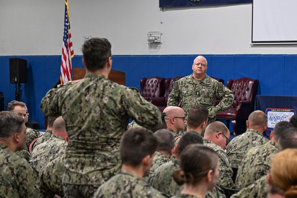 MCPON Visits NNPTC