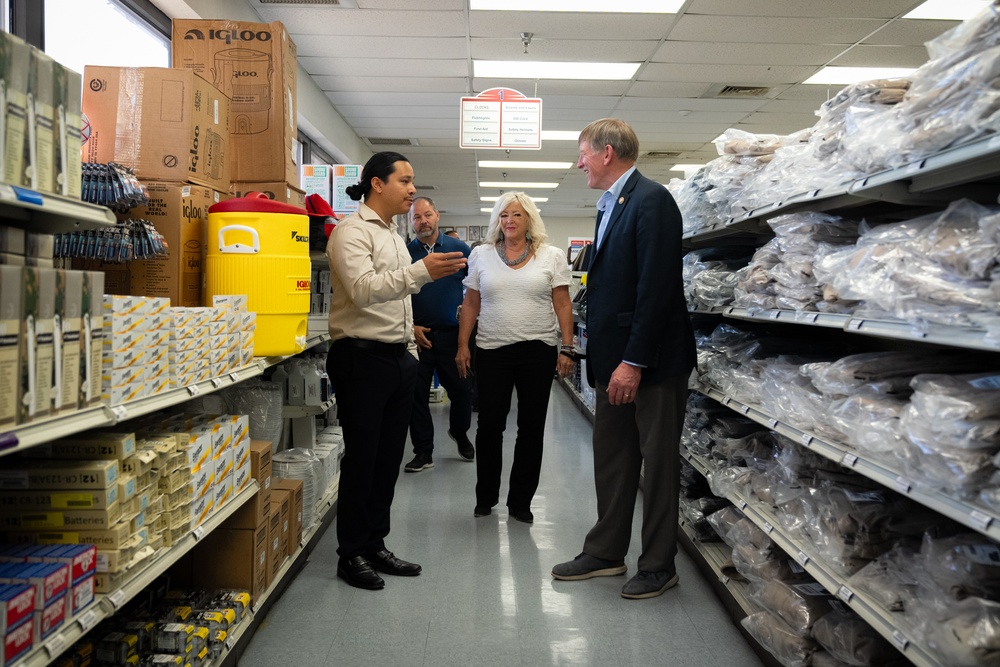 Arizona U.S. Congressman Paul Gosar tours MCAS Yuma