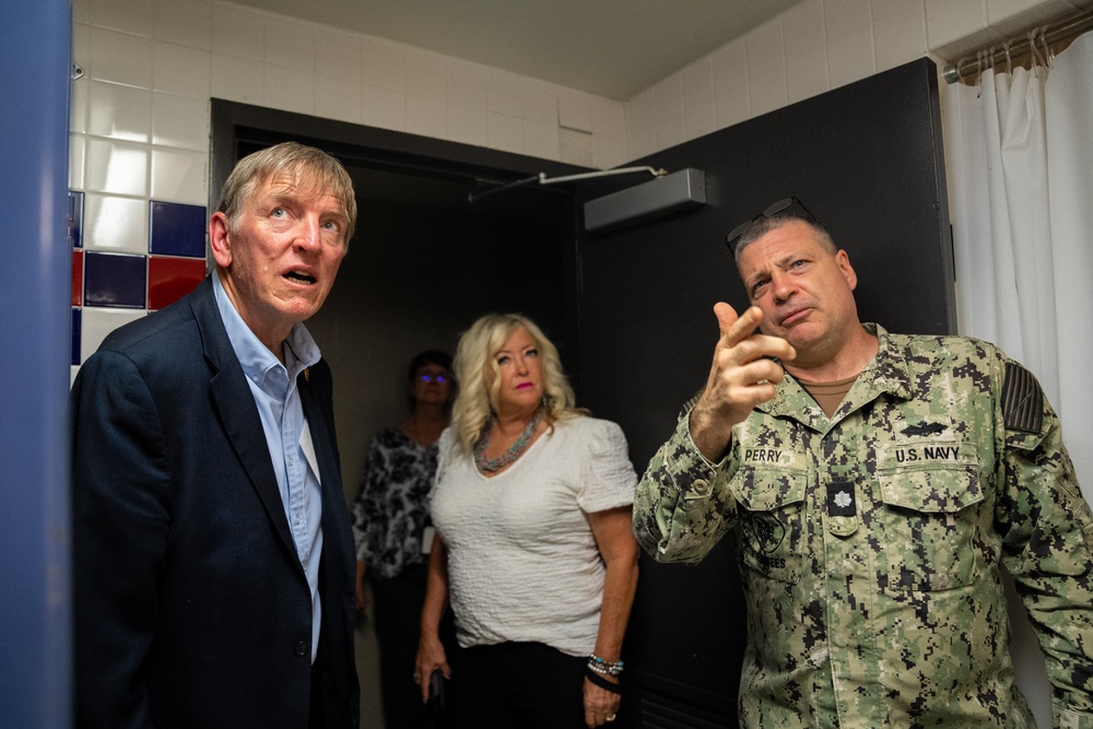 Arizona U.S. Congressman Paul Gosar tours MCAS Yuma