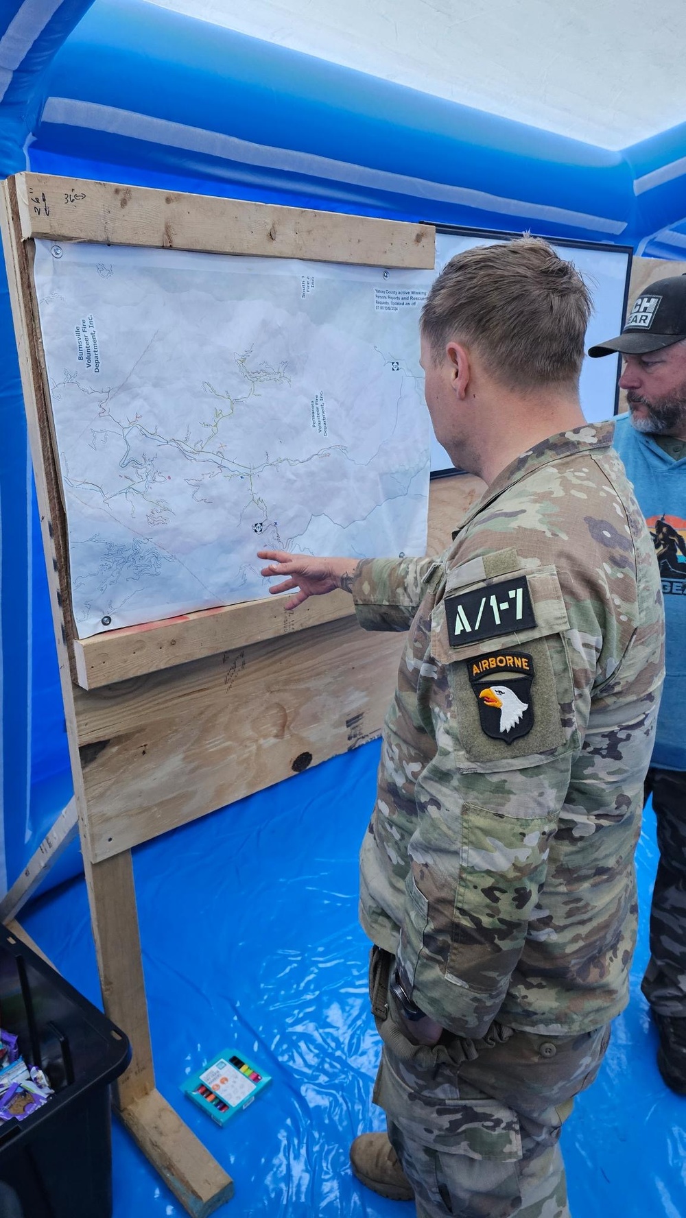 Screaming Eagles Support Road Clearance