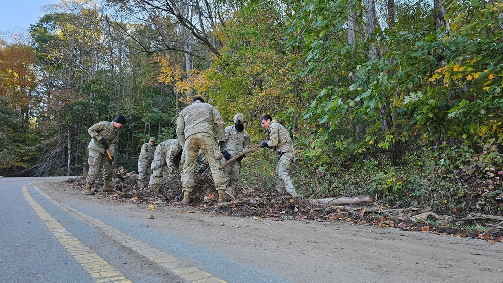 Screaming Eagles Support Road Clearance