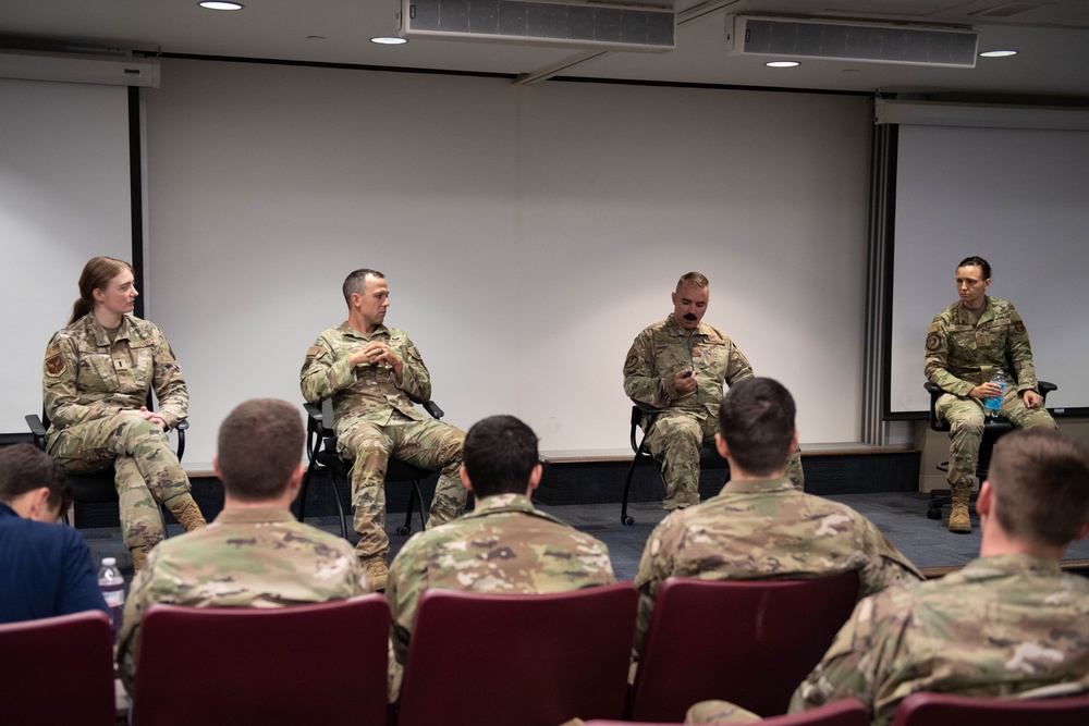 Cleared for Takeoff: Penn State cadets fly high with the 911th Airlift Wing