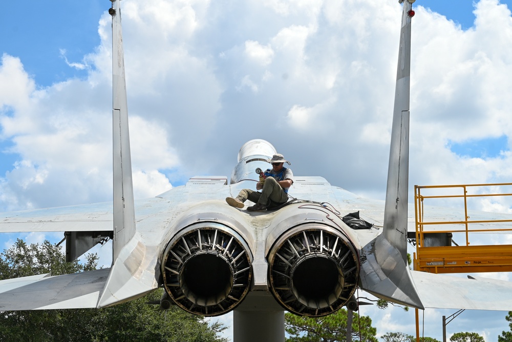 33 FW F-15 static undergoes restoration