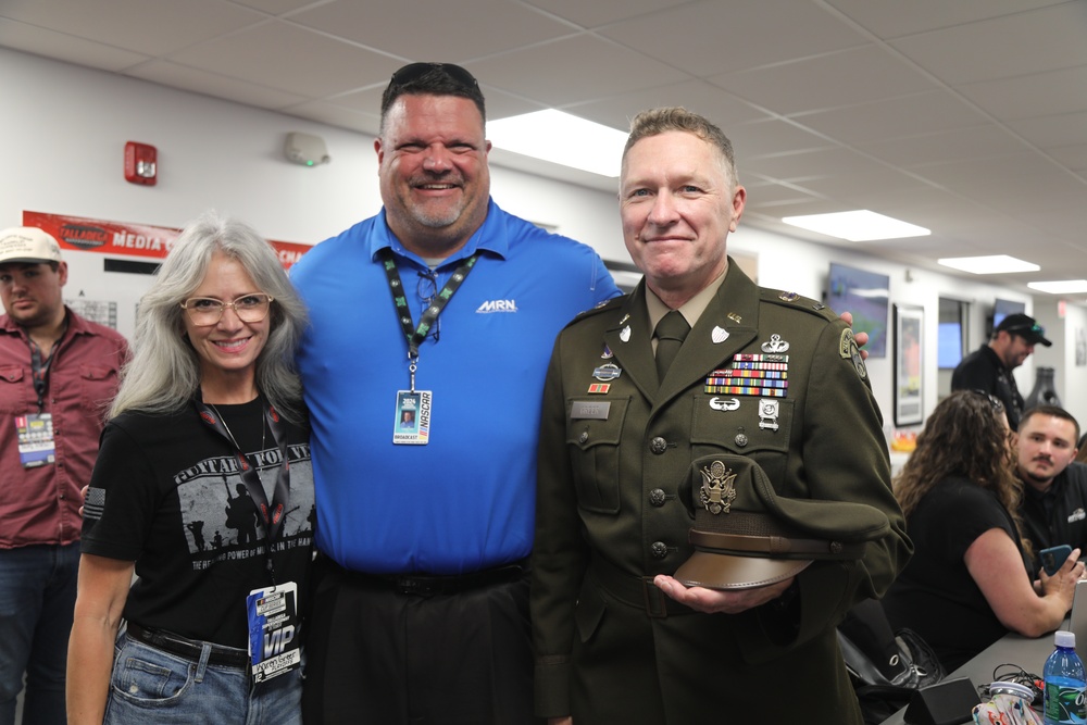 Army Reserve Soldier and Country Music singer Craig Morgan joins the 313th Army Band to perform the National Anthem at Talladega