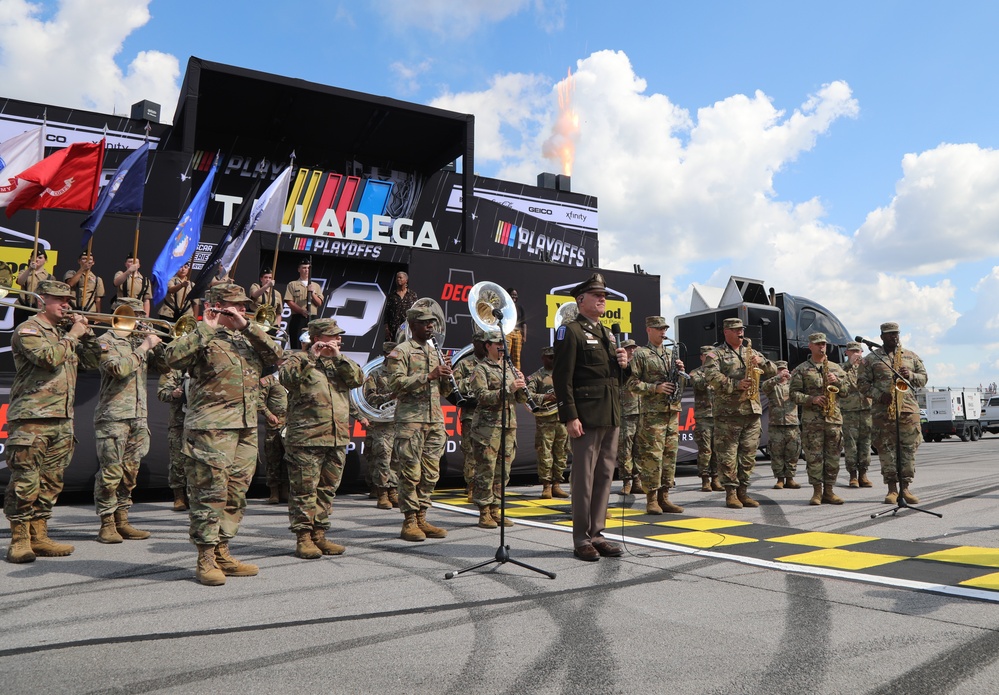 Army Reserve Soldier and Country Music singer Craig Morgan joins the 313th Army Band to perform the National Anthem at Talladega