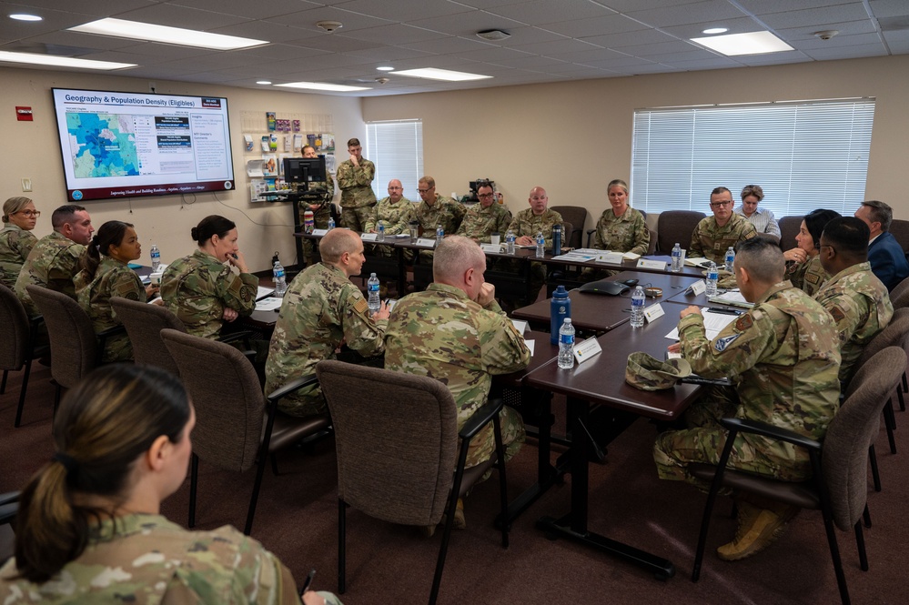 Maj. Gen. Ryder visits 355th Medical Group